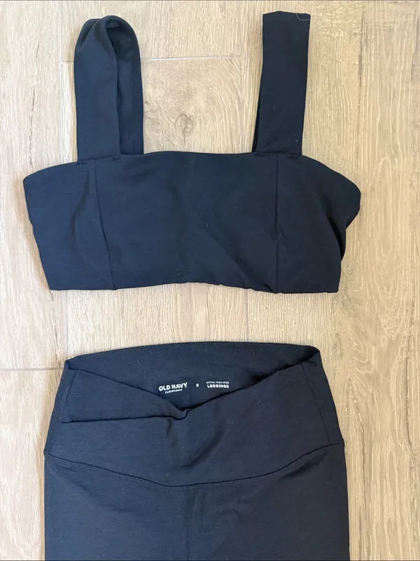 Old Navy Black High-Waist Leggings with Matching Crop Tank Top - Image 2