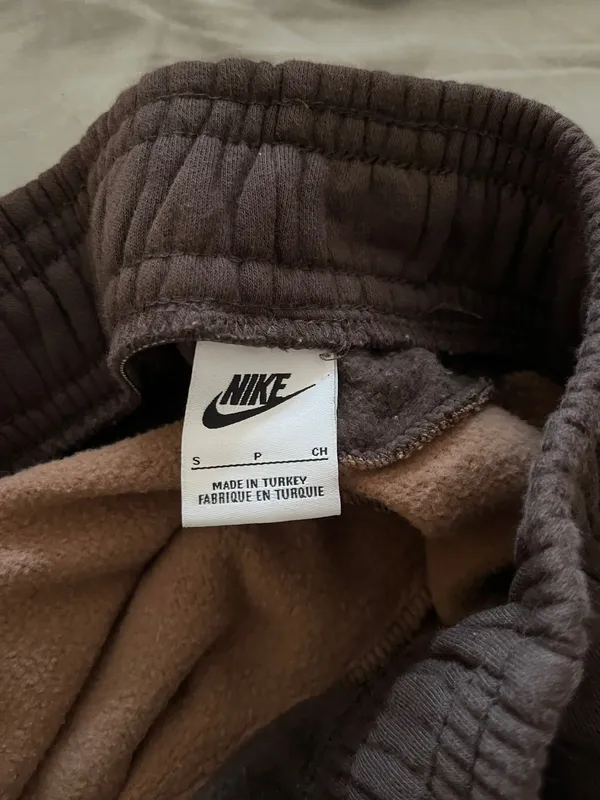 Nike brown  shorts - Image 6