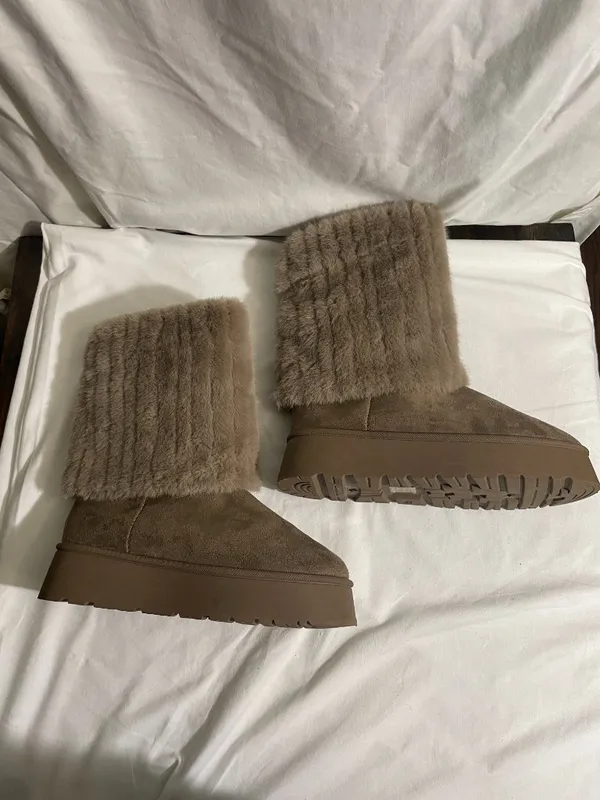 Women's Faux Fur Platform Winter Boots Brown Mid Calf Cozy Lined Size 38 - Image 4