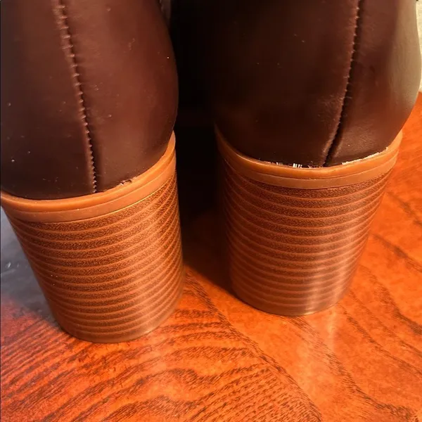 Gianni Bini Brown Odettee Memory Foam Block Heel Knee High Boots(Size 5M) - Image 7