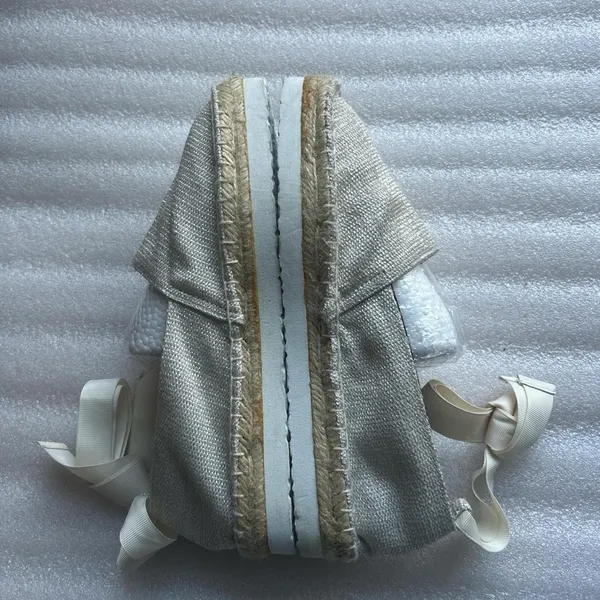 ASOS NWOT Women’s Lace up tan Espadrilles size 6 - Image 4