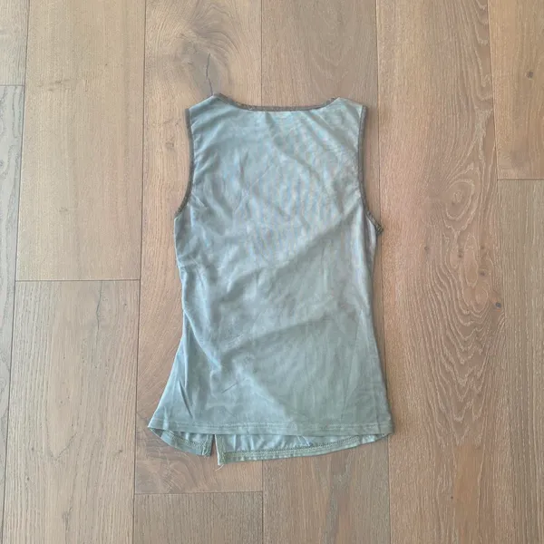 Princess Polly Shrunken green mesh tank top with split ruched cutout - Image 3