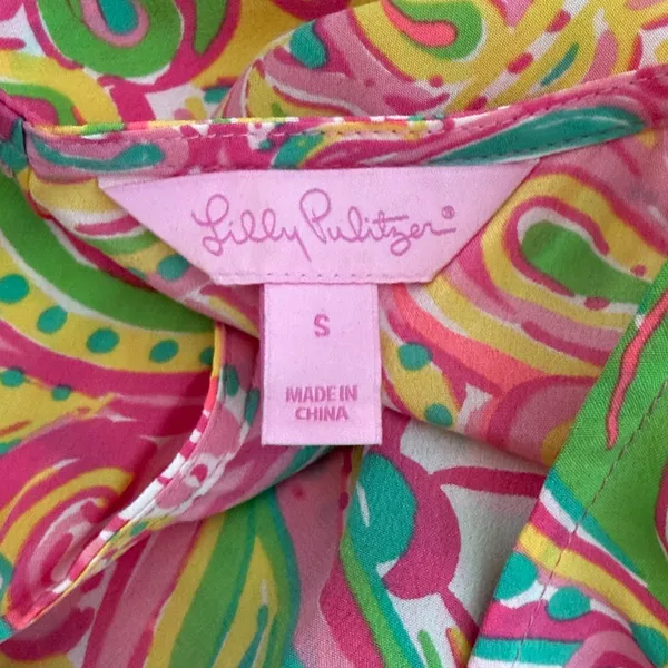 Lilly Pulitzer Pink and Green Paisley Blouse - Image 2