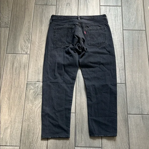 Levi's Women's Black Straight Jeans - Image 4