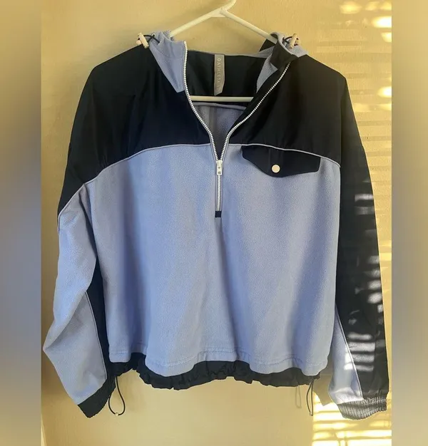Athleta Zion Microfleece 1/2 Zip - Image 2
