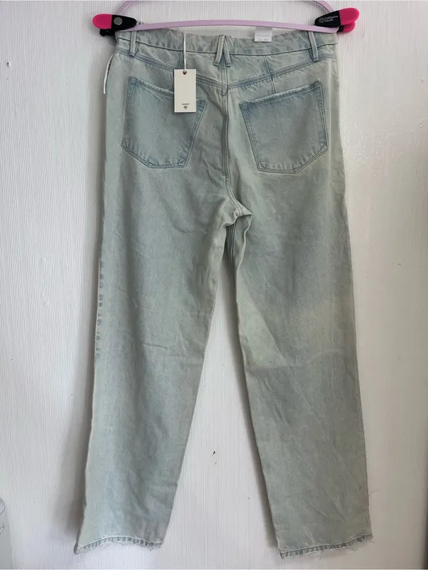 Good American Pale Blue Ripped Boyfriend Jeans - Image 7