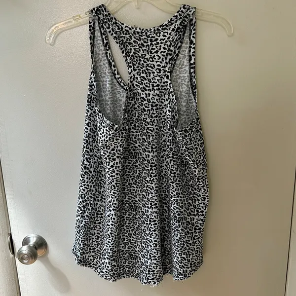Elan cheetah print distressed tank top - Image 2
