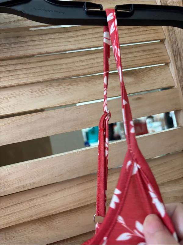 Red Floral Spaghetti - Image 3