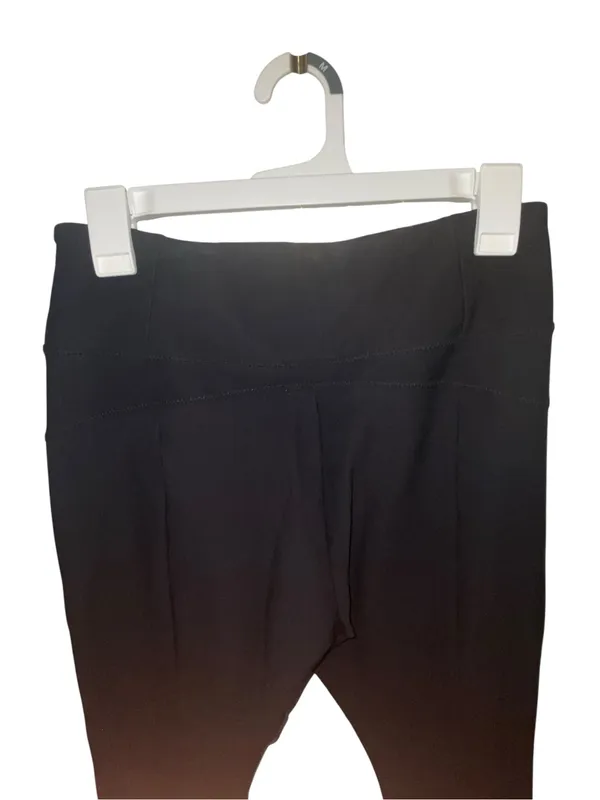 Authentic Athleta Venice Pintuck Ankle Pants in a classic black colorway - Image 7