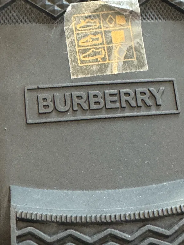 Burberry Boots - Image 9
