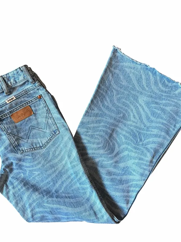Wrangler Flare Leg Jeans Size 27x31 Wanderer High Rise Meow Laser Tiger Country - Image 12