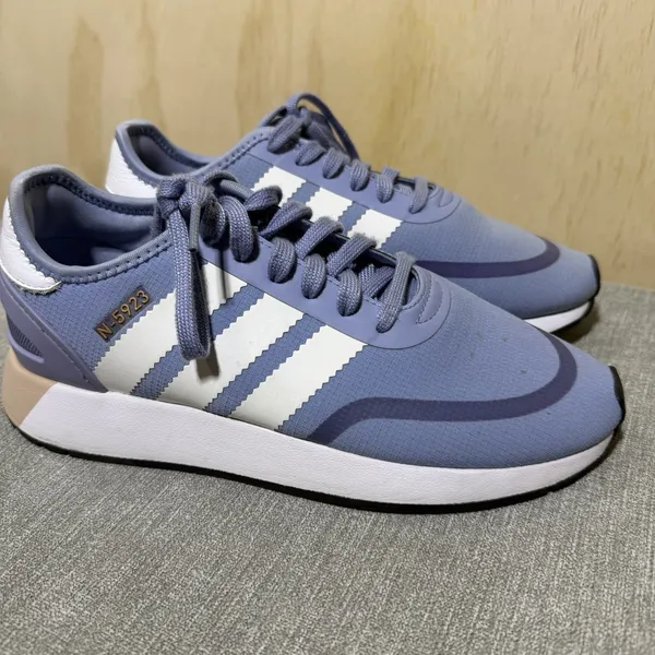 WMNS Adidas Originals N-5923 SZ 8.5 Chalk Blue‎ White Purple AQ0268 - Image 3