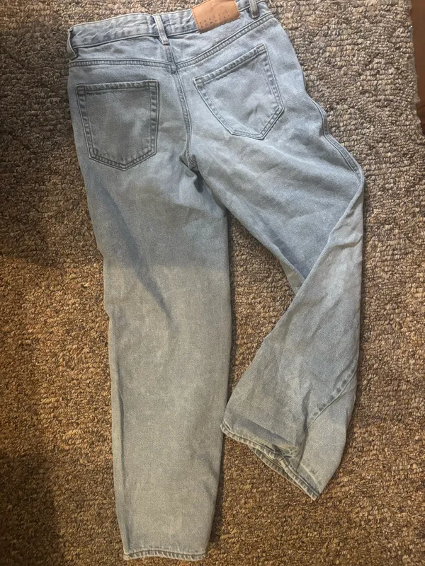 pacsun casey low rise jeans small rip size 23 - Image 2