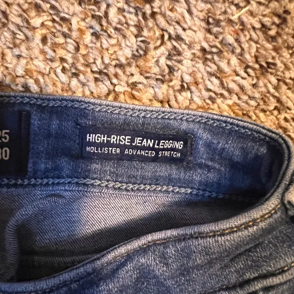 Hollister High Rise Jean Legging‎ Womens Size 25x30 Blue Stretch Cropped Raw Hem - Image 3