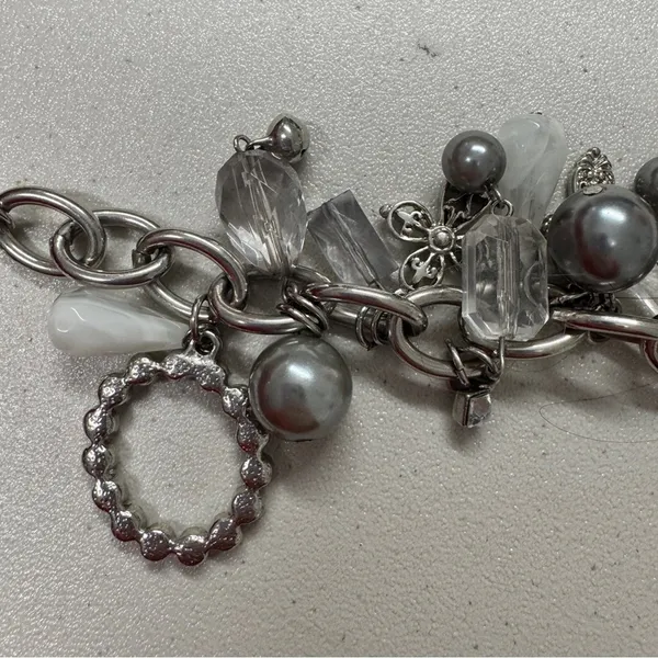 Silver Tone Chunky Charm Bracelet Hearts Rose Rhinestone - Image 4