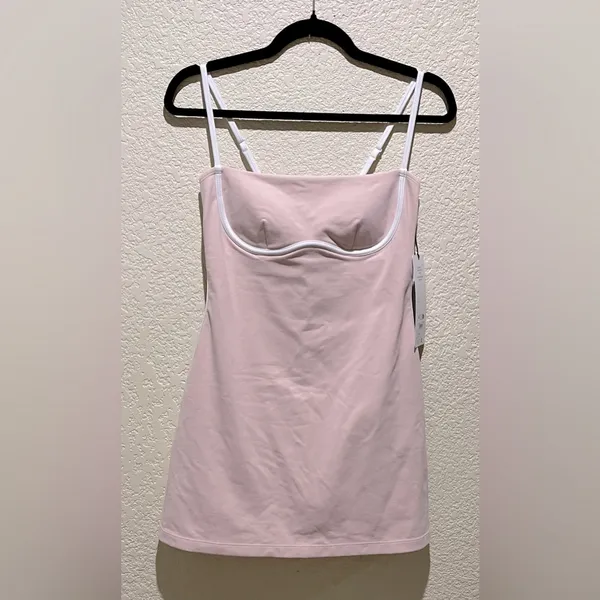 ALO Yoga NWT Airbrush Streamlined Dress Pink Quartz White Size S - Image 3