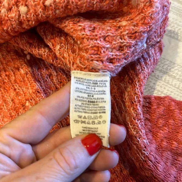 Free People Women’s Salmon Colored Oversized Sweater - Image 3