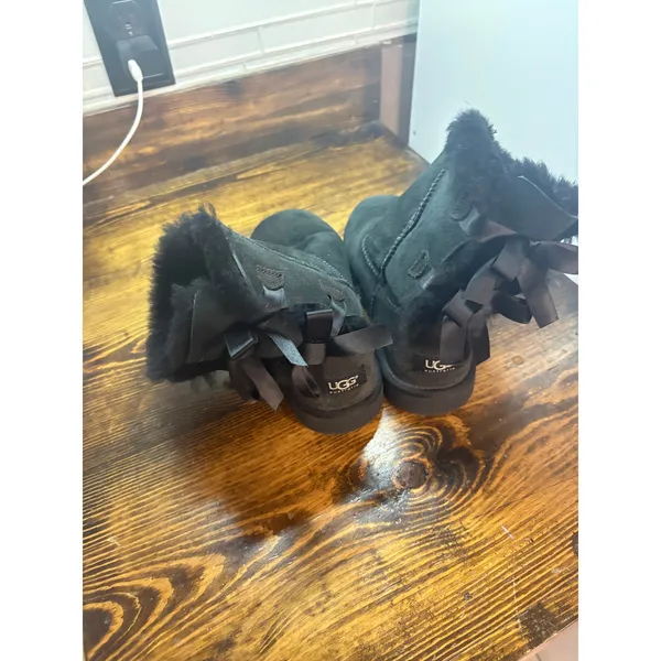 Ugg Black Bailey‎ Bow Boots Size 6 - Image 6