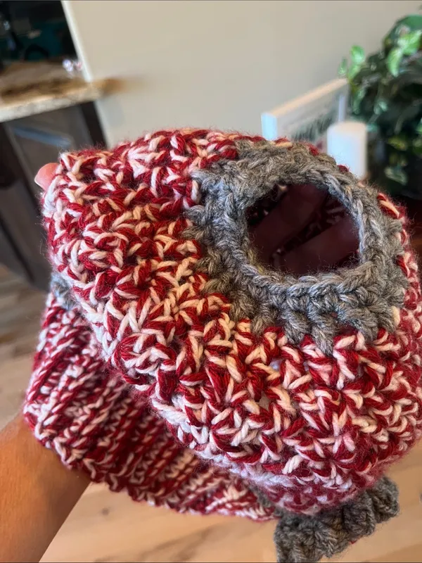 University of Alabama Kids Red & Gray Crochet Beanie Handmade - Image 2
