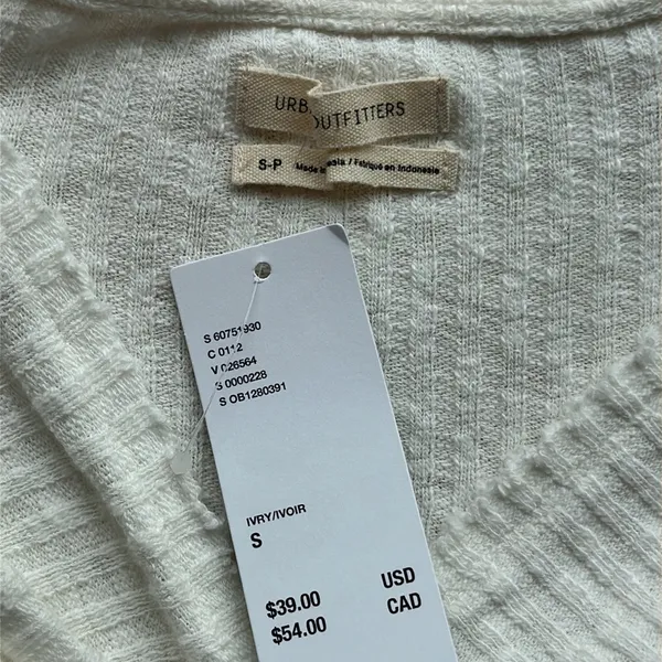 NWT Urban Outfitters Twisted Cropped Top - Image 2