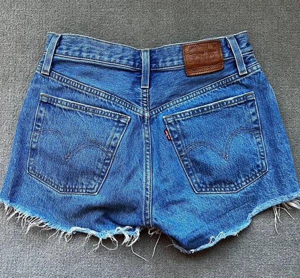 Levi’s 501 Original Denim Cutoff Shorts - Image 3