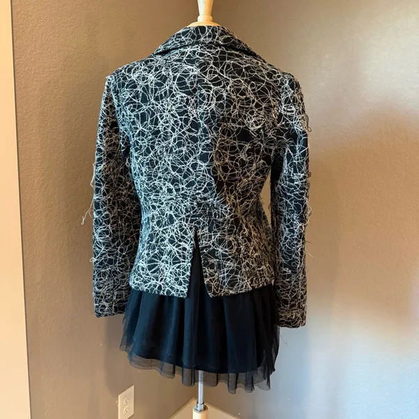 Daytrip Black and Gray Textured Women's Tulle Jacket Large - Image 2