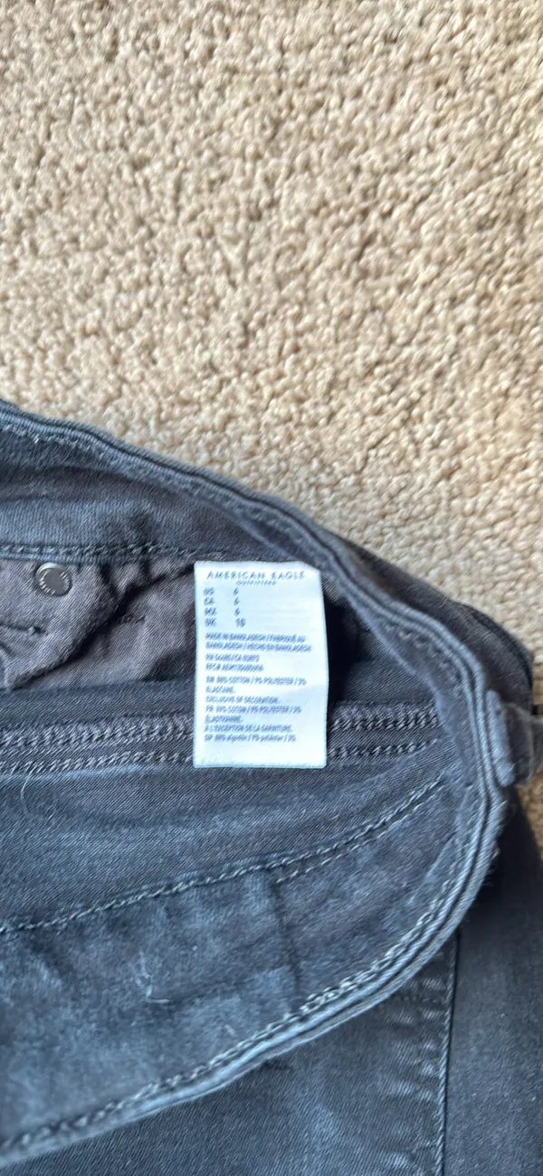 American Eagle Shorts - Image 3