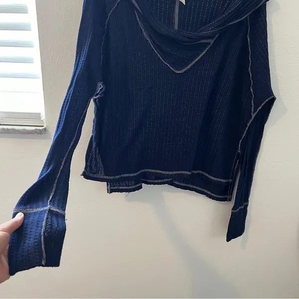 we the free blue waffle light weight wildcat cowl long sleeve cropped top - Image 3