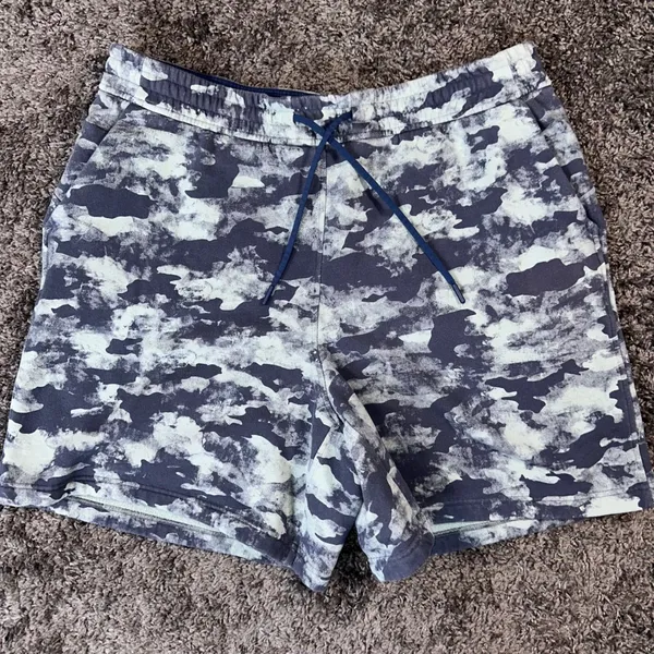 Lululemon Loungeful High-Rise Short 7" Heritage Camo Wash WP Blue Multi Size‎ 16 - Image 7