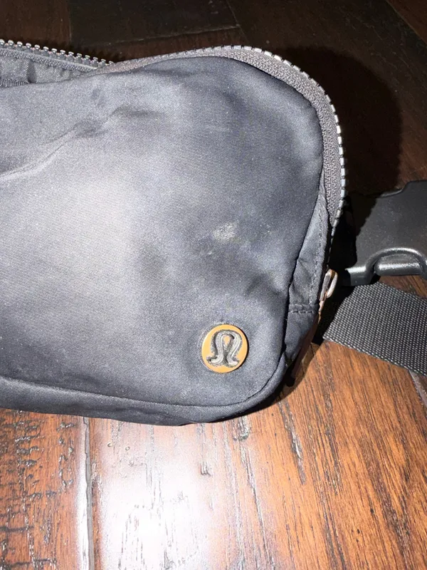 Lululemon Belt Bag Everywhere - Image 2