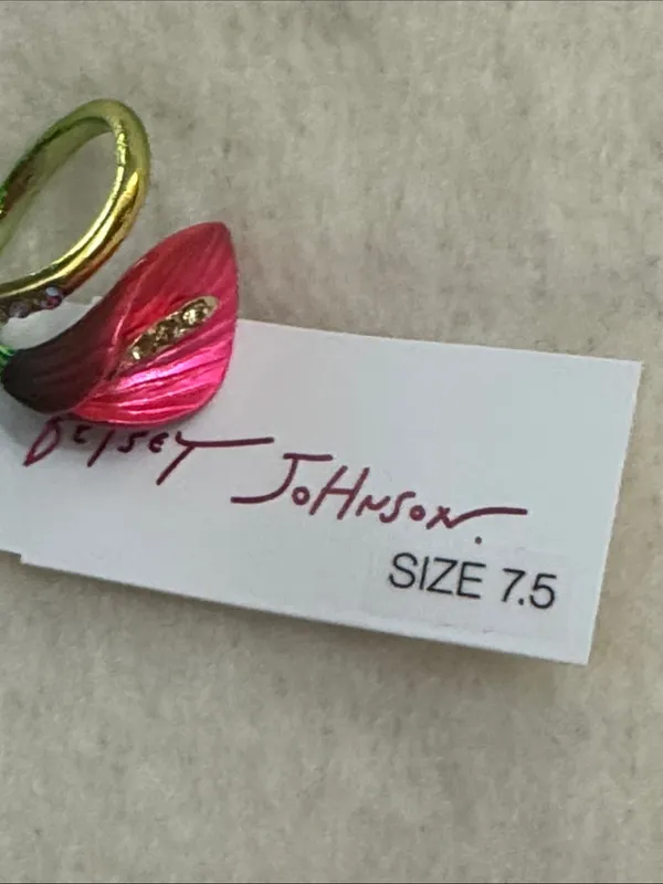 BETSEY JOHNSON CALLA LILY Pink Enamel Leaf Ring with Crystal Accents Sz 7 1/2 - Image 6