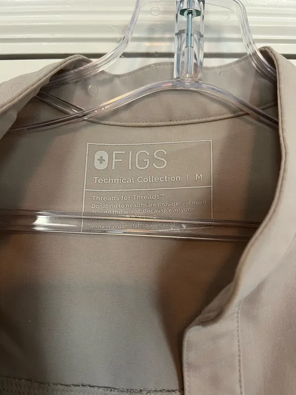 FIGS Scrubs Set - Image 2