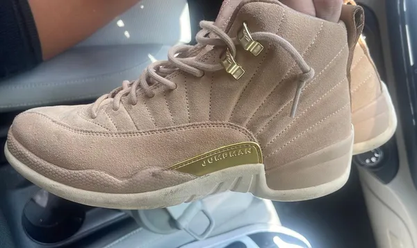 Jordan Nike  12 Retros - Image 3