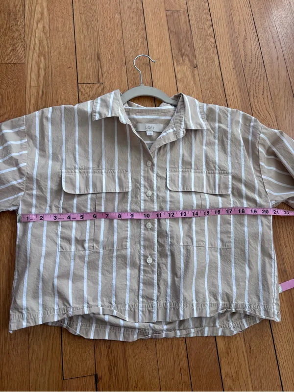 LOFT Cropped Button Down Cotton Blouse Size Small - Image 10