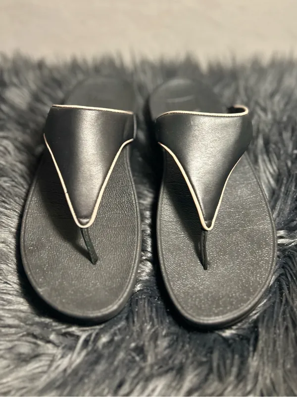 FitFlop Lulu Black Pink Leather Thong Sandals Size 8 - Image 2