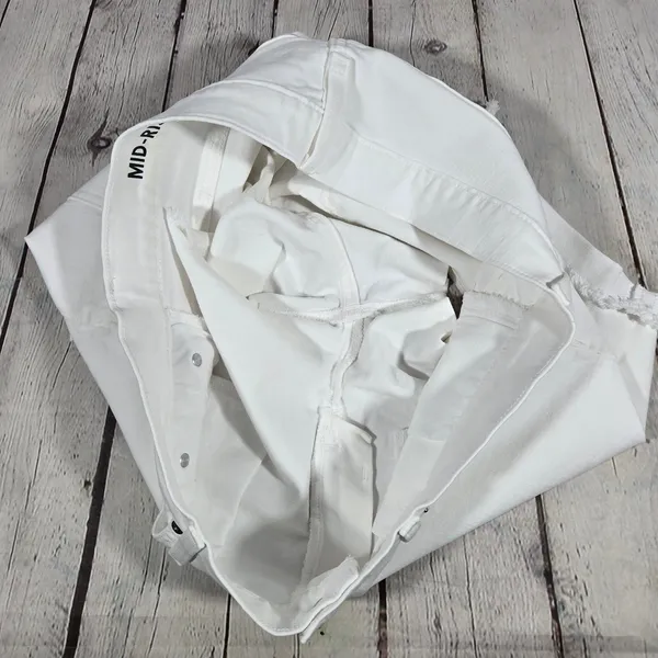 J Crew Mid Rise Short White‎ Denim Cutoff Frayed Hem Size 32 - Image 8