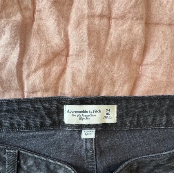 Abercrombie Curve Love Jeans - Image 4