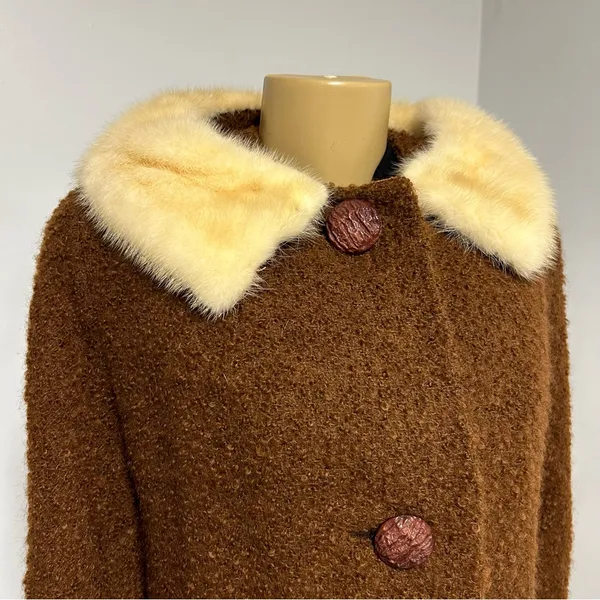 Vintage Lowenstein's Memphis Wool Boucle Mink Fur‎ Collar Coat Brown ILGWU Tag - Image 3