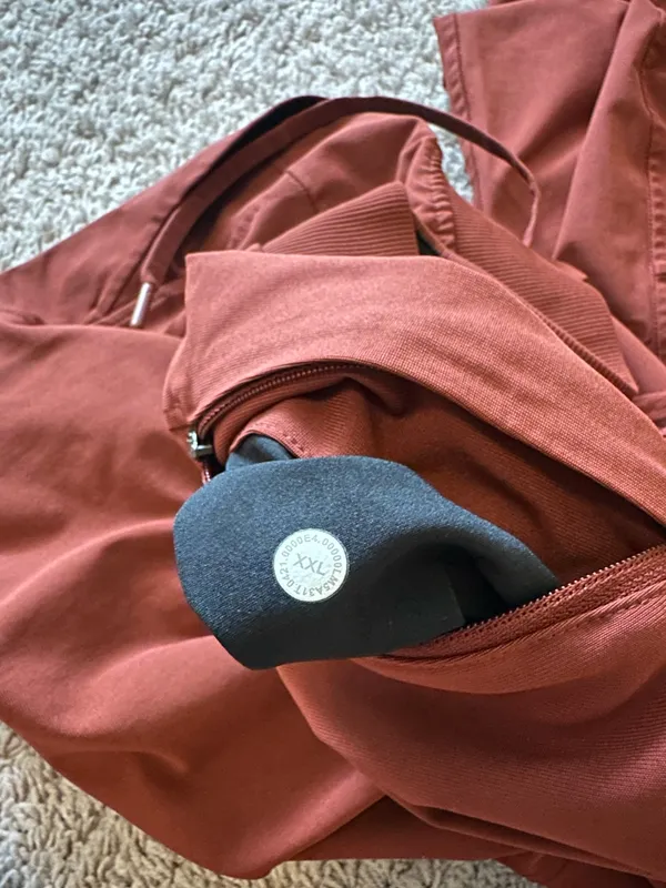 Men’s Lululemon Joggers - Image 3