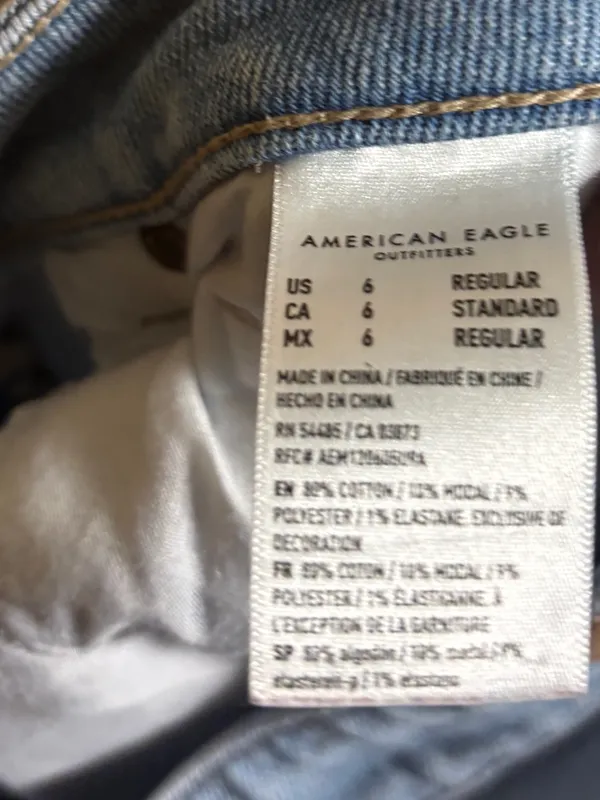 American Eagle Mom Straight Jeans Size 6 - Image 8