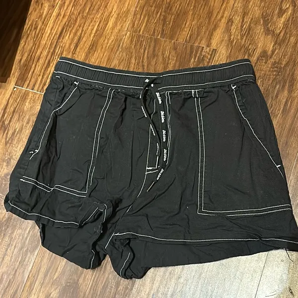 Elastic Waist Women’s Shorts Black - Image 4