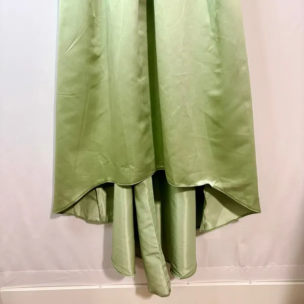 Miss Veil Hi Low Gown Dress Flower Detail Scoop Neck Formal Green Small NWT - Image 3