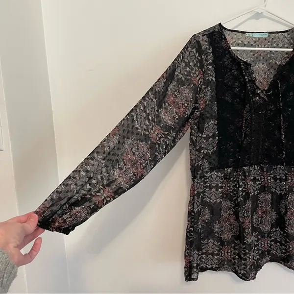 MAURICES Black Geometric Swiss Dot Crochet Lace Up Long Sleeve Peasant Top Tunic - Image 9