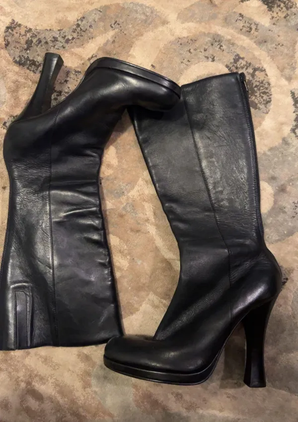 Vintage Boots Leather Mid Calf Boots - Image 6
