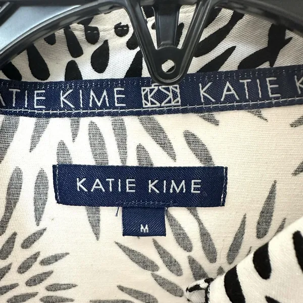 Katie Kimes Shirt Dress Med Belted Button Up Blk White Mums Floral Burst Retro - Image 2