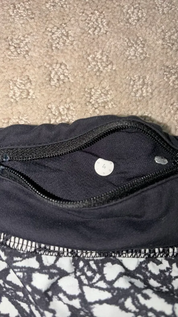 Lululemon Speed Up Shorts 2.5" - Image 2