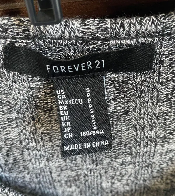 Forever 21 Sweater - Image 3