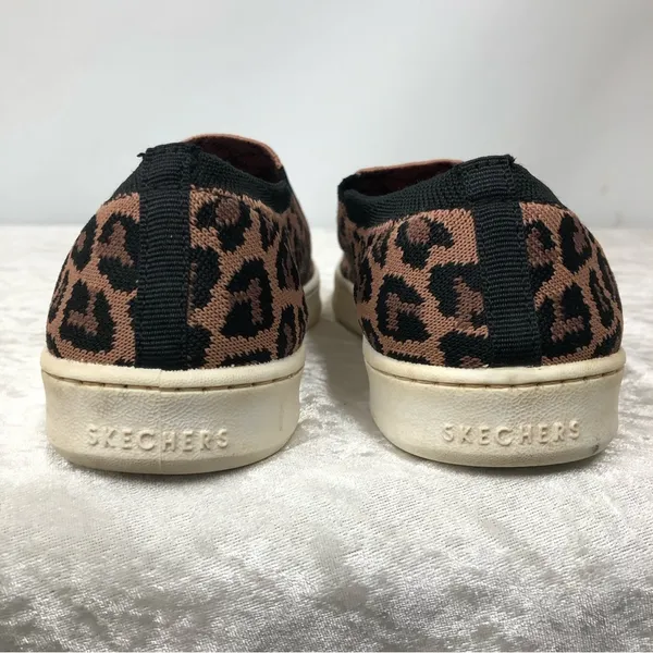 Skechers cheetah leopard print slip on size 7 memory foam sneakers - Image 3