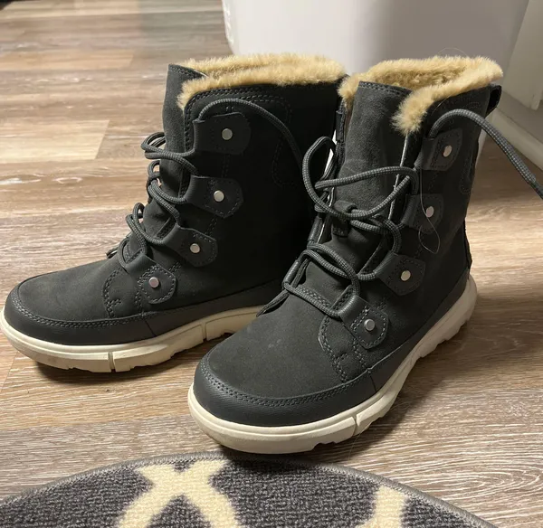 Sorel Winter Boots - Image 7