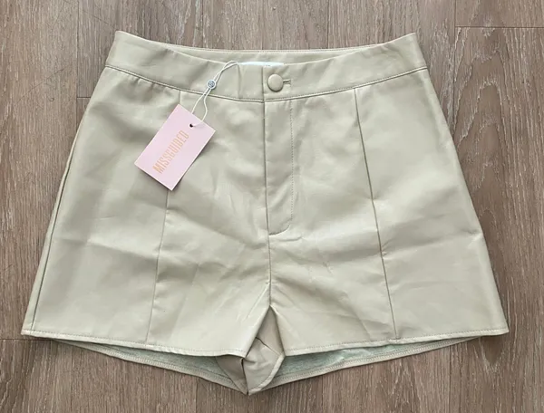 Missguided ivory seam detail faux leather shorts - Image 4